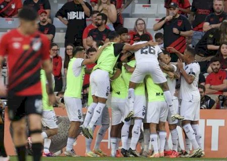 Botafogo fecha três meses de invencibilidade no Brasileirão; compare com 2023