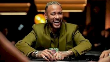 Neymar se declara ao Santos e acha ‘difícil’ jogar no Corinthians