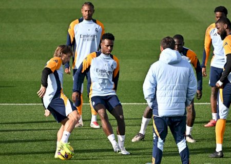 Ancelotti anuncia retorno de Vinicius Jr contra o Atalanta na Champions
