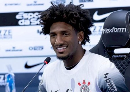 Talles Magno cita ‘medo’ de voltar e opção pelo Corinthians