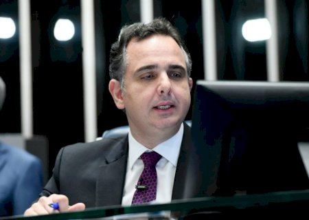 Senado alega transparência e pede a Dino a liberação de emendas de comissão