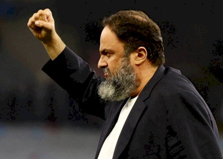 Bilionário grego confirma negociação para compra da SAF do Vasco