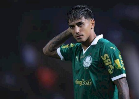Palmeiras tem 'duas caras' em primeira derrota do ano e vê aumentar pressão por reforços