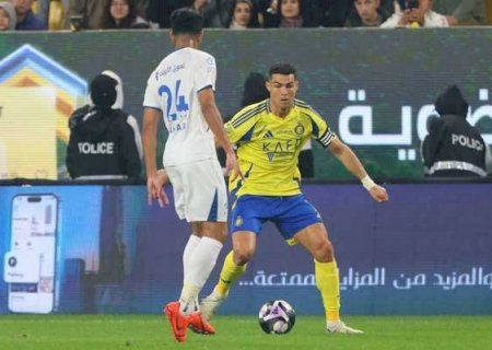 Cristiano Ronaldo marca, fica a 80 do gol 1000 e tem golaço anulado