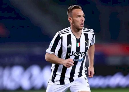 Santos avança por Arthur, da Juventus, e se aproxima de acerto por empréstimo