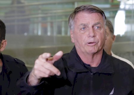 Defesa de Bolsonaro critica vazamento de delação de Cid