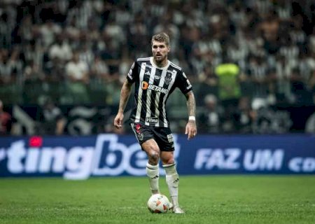 Zagueiro do Galo responde provocações de Gabigol e Christian: 'Maior só tem um'