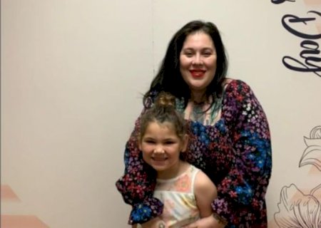 Mulher praticante de satanismo é curada de câncer e se rende a Cristo