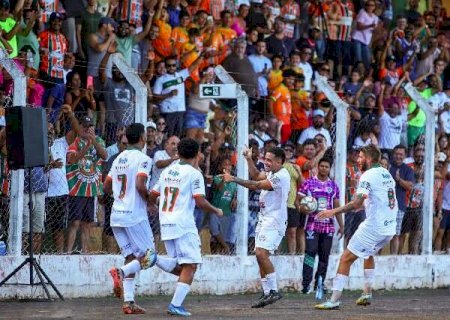 Naviraiense goleia Aquidauanense no Est&aacute;dio Virot&atilde;o pelo estadual