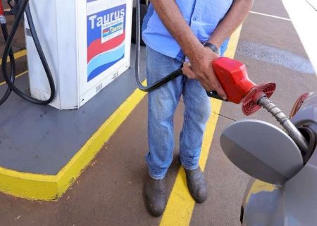Preço da gasolina comum sobe 3,36% e chega a R$ 6,59 em vários municípios de MS
