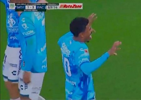 John Kennedy brilha no Pachuca e reconhece: 'Deixar o Fluminense foi uma decisão difícil'