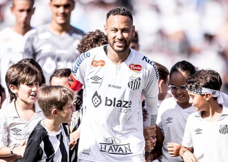 Caixinha faz elogios, mas evita confirmar Neymar como titular do Santos em clássico