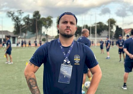Ele foi o primeiro novo Neymar: Chera mira carreira como técnico inspirada em Diniz e Guardiola