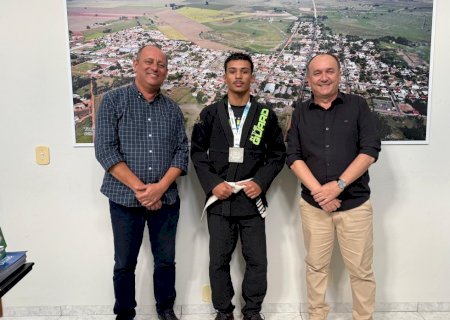 Taquarussu - Paulo Henrique conquista 2º lugar no Campeonato MS Internacional Cup de Jiu-jítsu