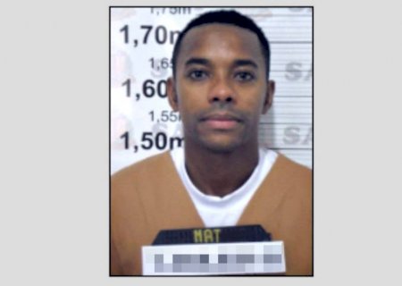 Robinho completa 1 ano preso por estupro com bom comportamento e recurso adiado
