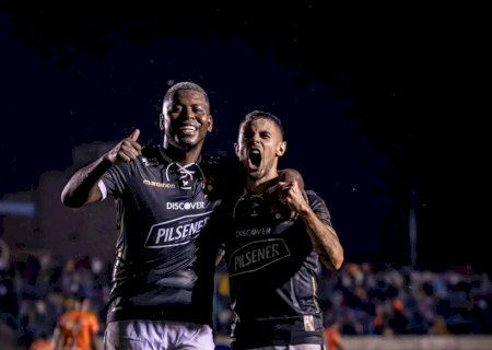 Embalado e com desfalques: como o Barcelona-EQU chega para pegar o Corinthians