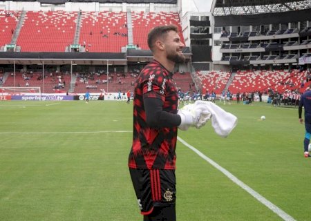 Filipe Luís projeta Matheus Cunha titular do Flamengo na Copa do Brasil