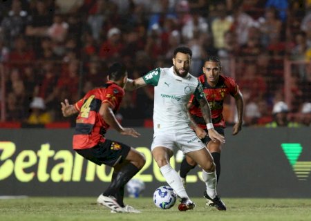 Palmeiras roda elenco, vence sem encantar e ainda busca soluções para voltar a jogar bem