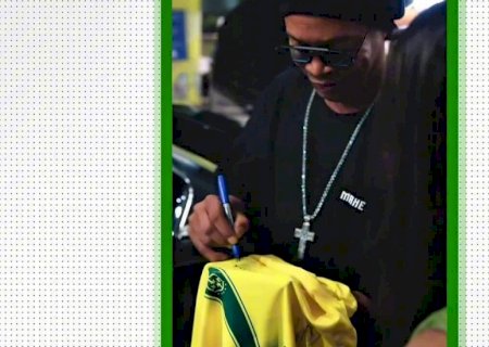 Não é só Ronaldinho: como são os rolês aleatórios que pagam até R$ 800 mil a ex-craques da Seleção