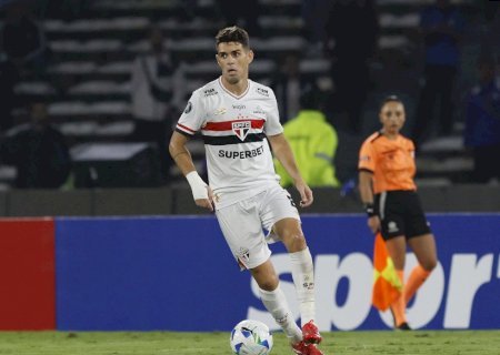 Oscar aguarda reavaliação médica, mas festeja estreia na Libertadores pelo São Paulo: "Noite especial"