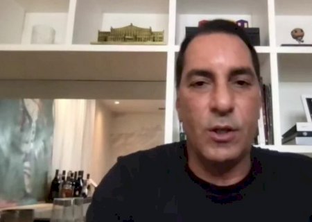 'Me sinto obrigado a tirá-lo da presidência': saiba como acabou a amizade entre Edmundo e Pedrinho
