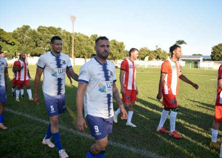 Batatas é Campeão da liga Estadual de Futebol Suíço (futebol society) em Batayporã