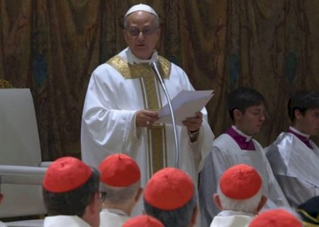 Leão XIV, em 1ª missa, destaca Igreja evangelizadora e temas caros de Francisco
