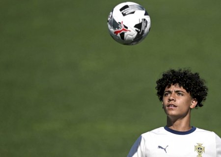 Cristiano Ronaldo não está partindo, e Cristianinho Ronaldo já está surgindo