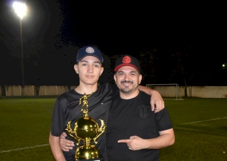 Vereador Luciano Leal prestigia final do regional da Liga Estadual de Futebol Suíço em Batayporã