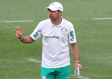 Mundial: Abel se abre com portugueses e espera ‘mente leve’ do Palmeiras