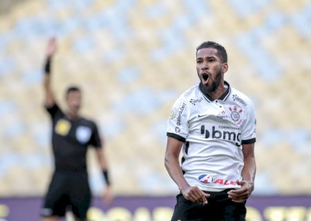 Everaldo processa o Corinthians e pede R$ 1,5 milhão