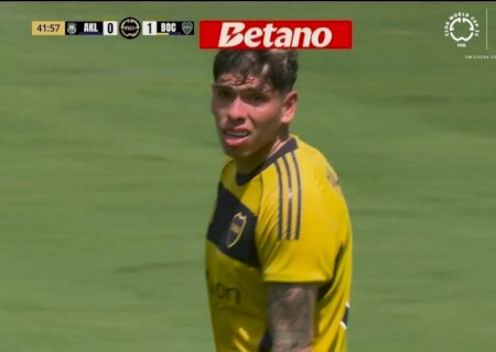 Cavani polemiza em eliminação do Boca Juniors: 'Não foi tão decepcionante'