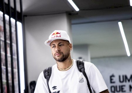 Presidente do Santos defende Neymar e vê renovação avançada: 'Bem próximos de um acordo'
