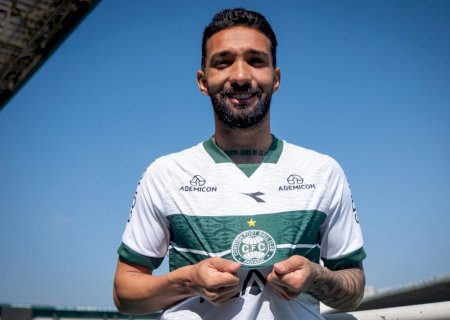 Coritiba anuncia a contratação do atacante Clayson, ex-Corinthians