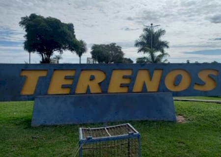 Família espera laudo para falar sobre morte de mulher jogada em valeta