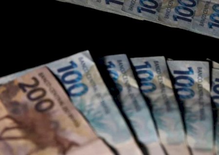 Caixa libera abono salarial para nascidos em setembro e outubro