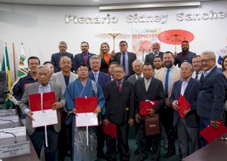 Uma noite histórica de gratidão, emoção e reconhecimento à comunidade japonesa de Nova Andradina