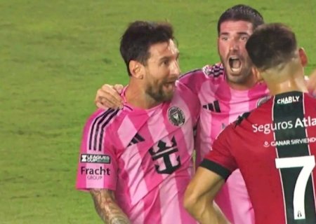 Messi pede desculpas por gritar na cara de rival em celebração de gol decisivo