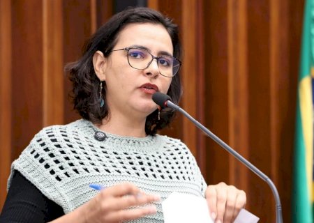 Gleice Jane celebra 20 anos da UFGD como ferramenta para construção da democracia