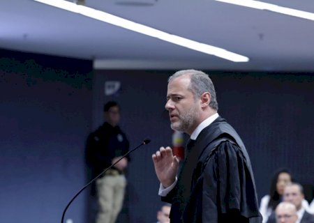 ‘Bastava simples despacho para nomear comandantes aderentes a plano de golpe’, argumenta defesa de Bolsonaro