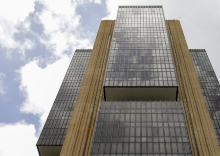 Contas externas têm deficit de US$ 4,7 bilhões em agosto