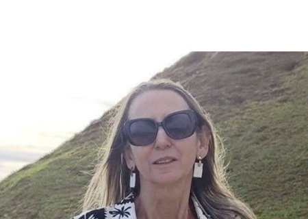 Moção de congratulação de Zé Teixeira homenageia professora de Dourados na ALEMS