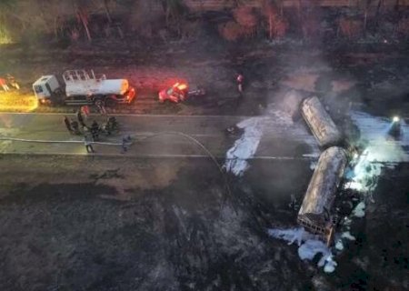 Caminhoneiro de MS fica preso em cabine e morre carbonizado em acidente