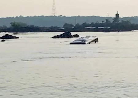 Ônibus que saiu de Mato Grosso com destino ao Maranhão perde o freio e cai em rio; veja vídeo