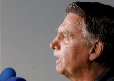 Bolsonaro pede para receber grupo de orações de Michelle na 4ª feira