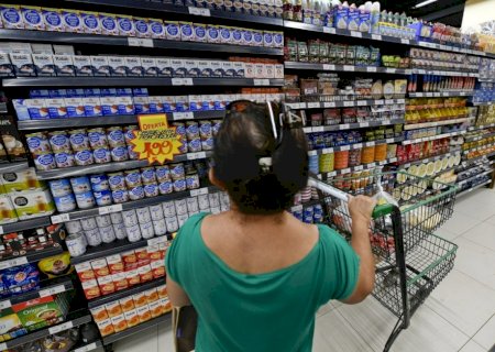 Prévia da inflação desacelera em outubro