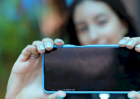 Uso de internet por adolescentes nas escolas cai de 51% para 37%
