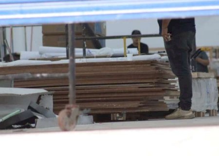 Trabalhador morre prensado por placas em obra da nova loja de móveis em MS