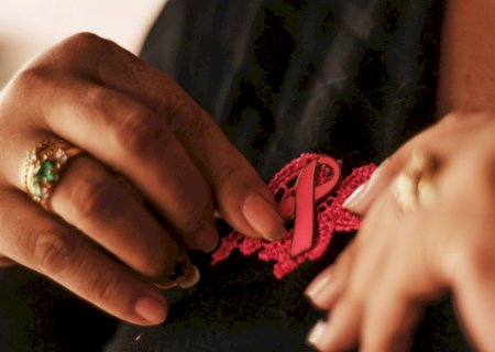 Quase metade das mulheres com câncer de mama enfrenta dificuldades financeiras, diz Datafolha