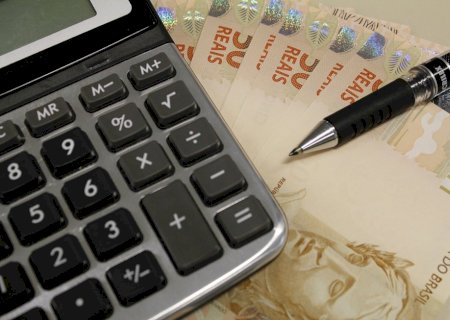 Taxa básica de juros é mantida em 15% pelo Banco Central